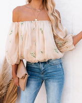 Villa – Schulterfreie Chiffonbluse mit Stickerei